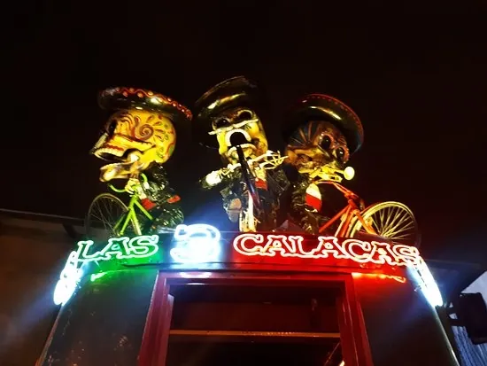 Despedida de Soltera con Estilo: Una Cena Show Inolvidable en 3 Calacas!